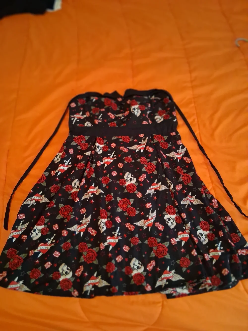 HOT TOPIC Dice Heart Skull Tattoo Roses Rockabilly Halter Dress - Picture 1 of 5